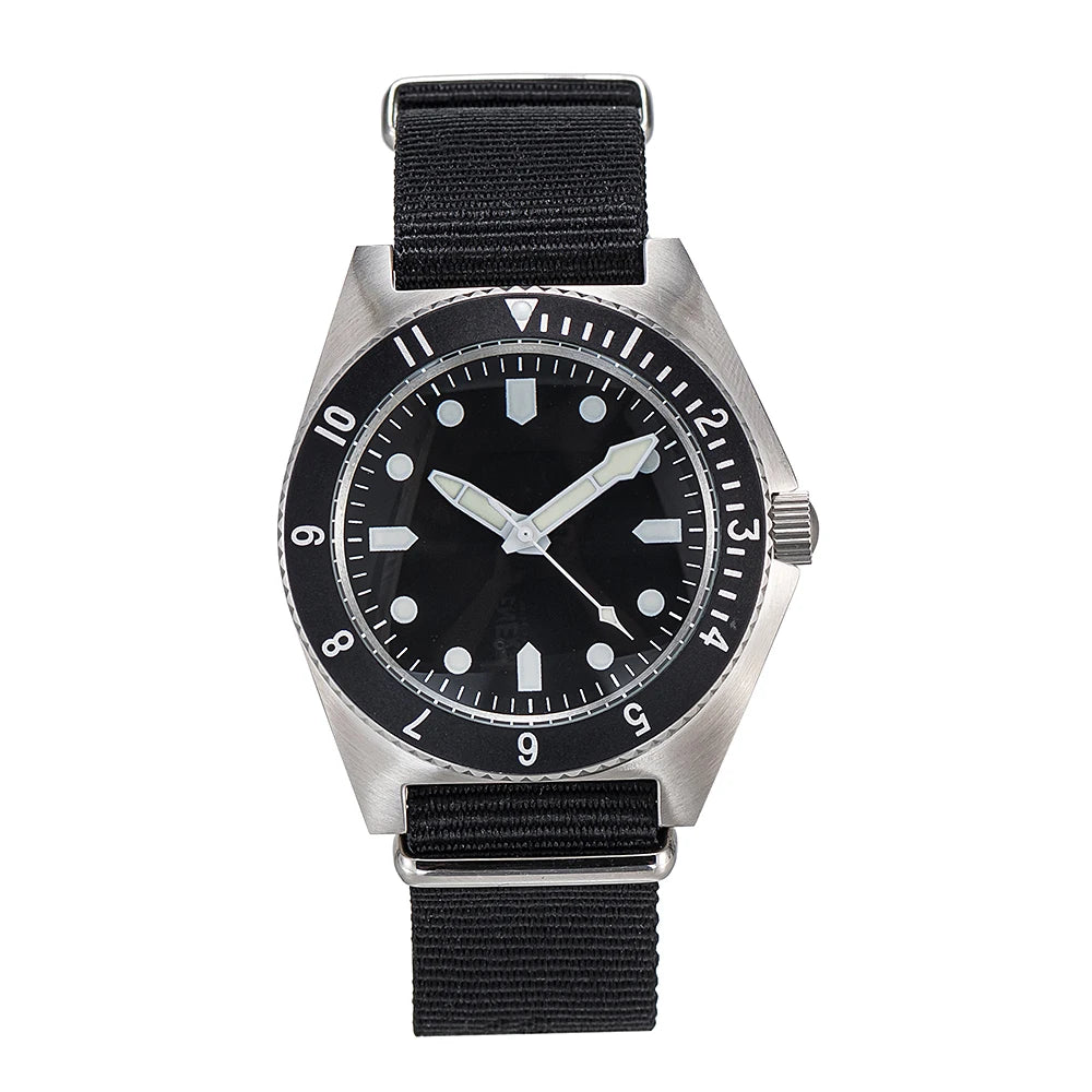 QM "Vietnam" Quartz Wristewatches  US Special Forces UDT Military Men's 300M Diver Super Light Japan VH31 Movement SM8019BA