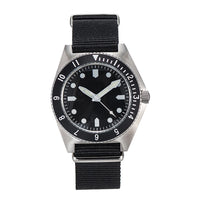 QM "Vietnam" Quartz Wristewatches  US Special Forces UDT Military Men's 300M Diver Super Light Japan VH31 Movement SM8019BA